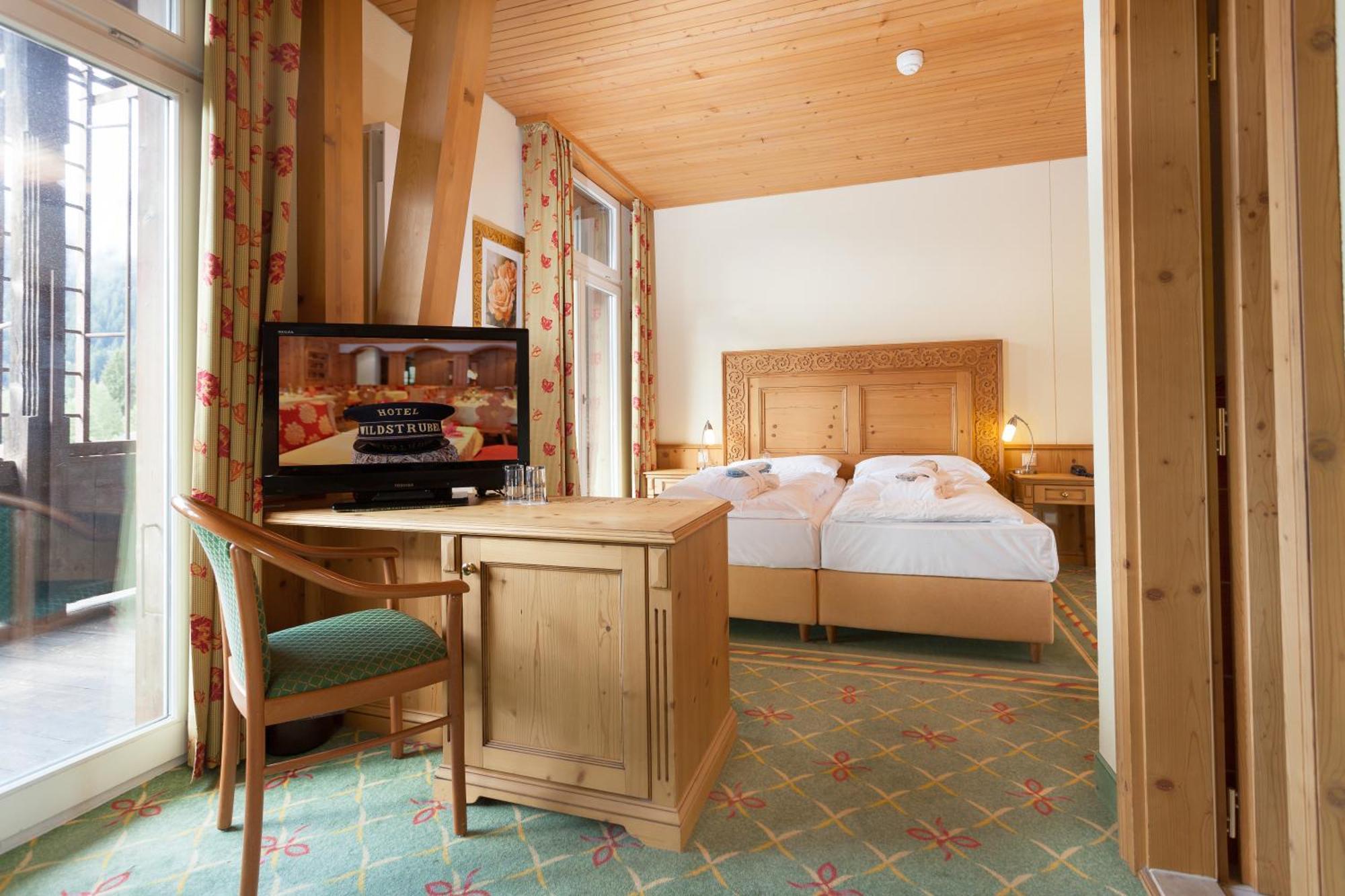 Sporthotel Wildstrubel Lenk im Simmental Exterior foto