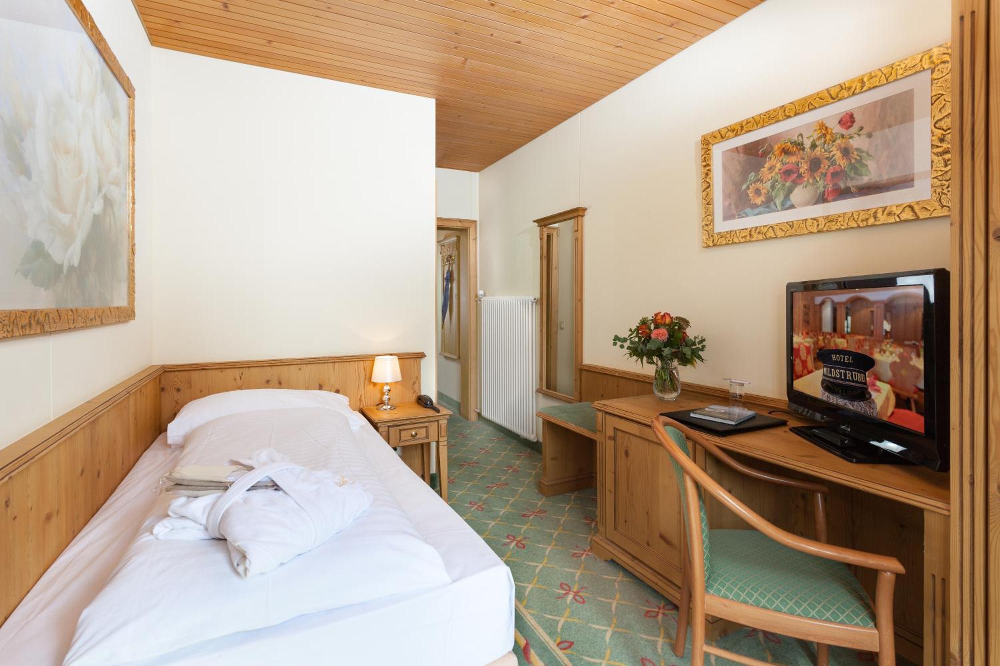 Sporthotel Wildstrubel Lenk im Simmental Exterior foto